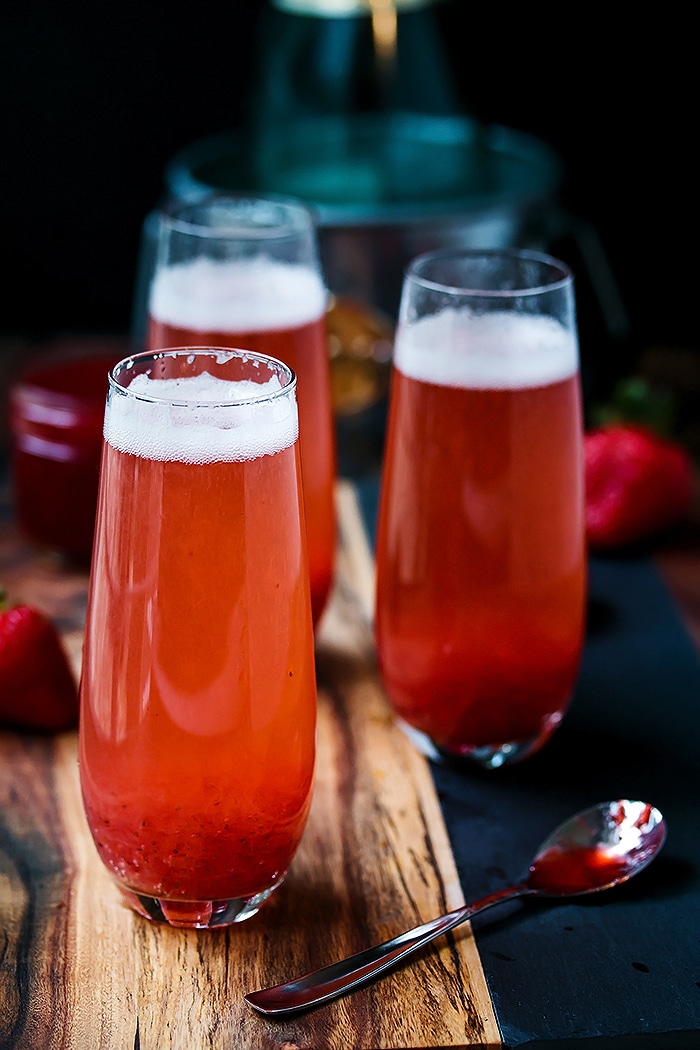 Easy Strawberry Mimosa Cocktail
